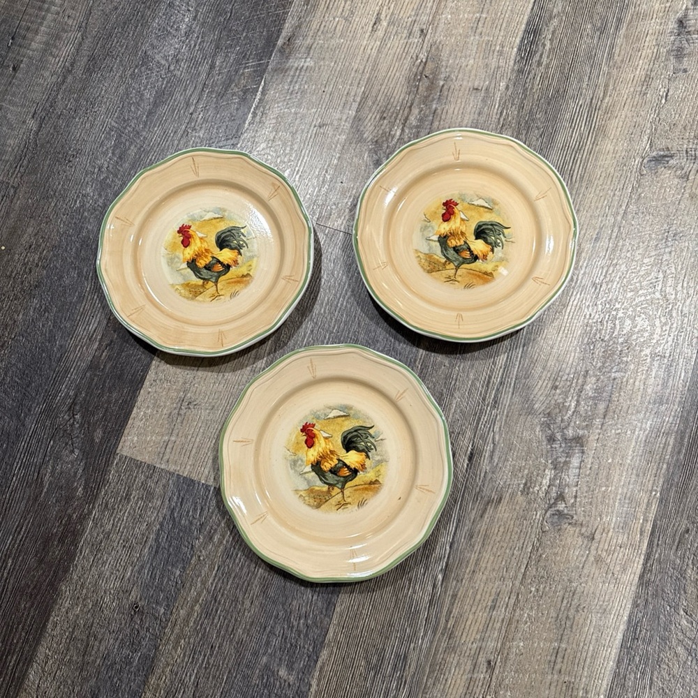 Gibson Beige Royal Rooster Ceramic Salad Plates with Green Rim (Set of 3)